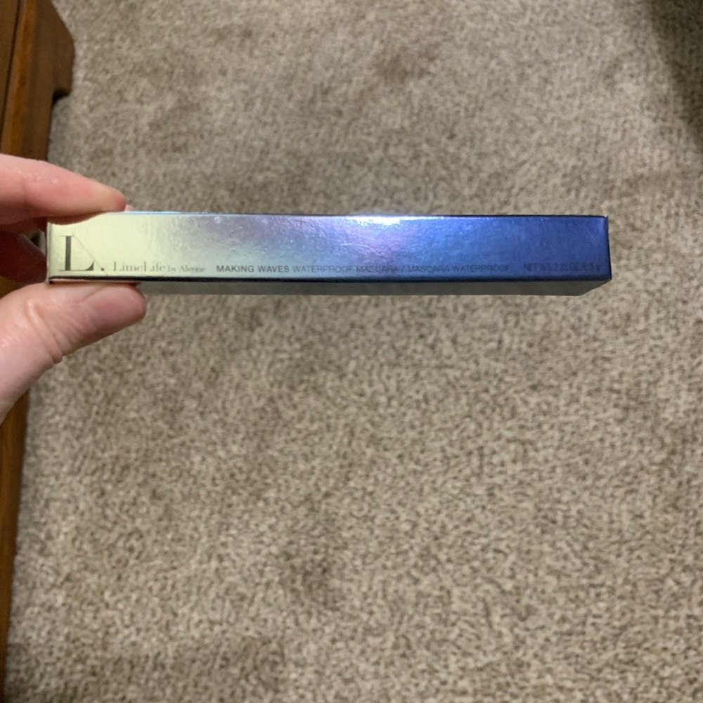 LimeLife MAKING WAVES WATERPROOF MASCARA